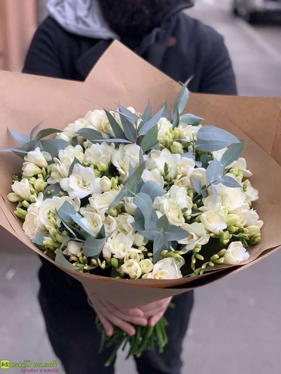 Букет с фрезиями