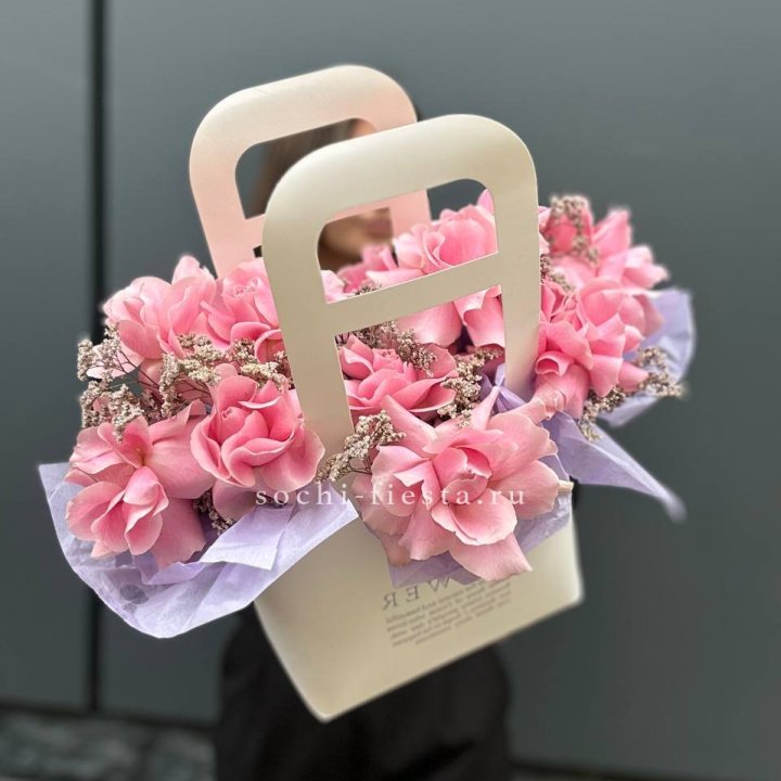 Сумочка розовых роз "Плинки" в Северодвинске