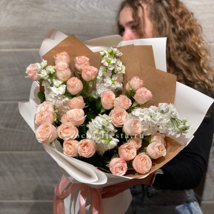 Букет бомбасти и маттиола в Северодвинске