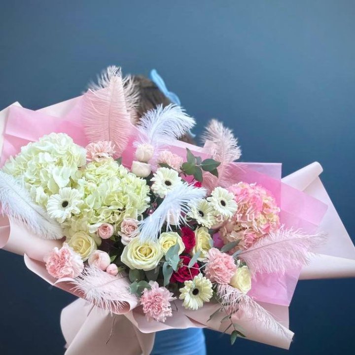 Дизайнерский букет "Валенсия-3" в Северодвинске