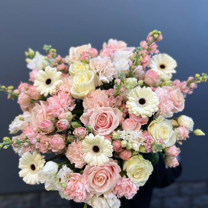 Авторский букет "Нежный" в Северодвинске