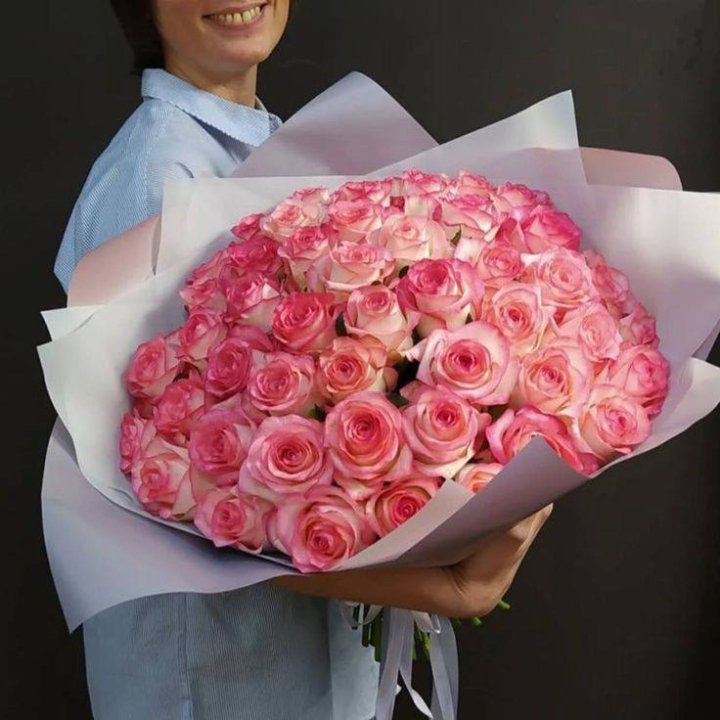 101 роза Джумилия в оформлении  в Северодвинске