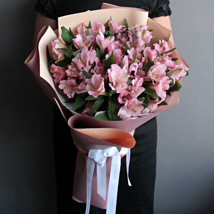 Букет розовых альстромерий в Северодвинске