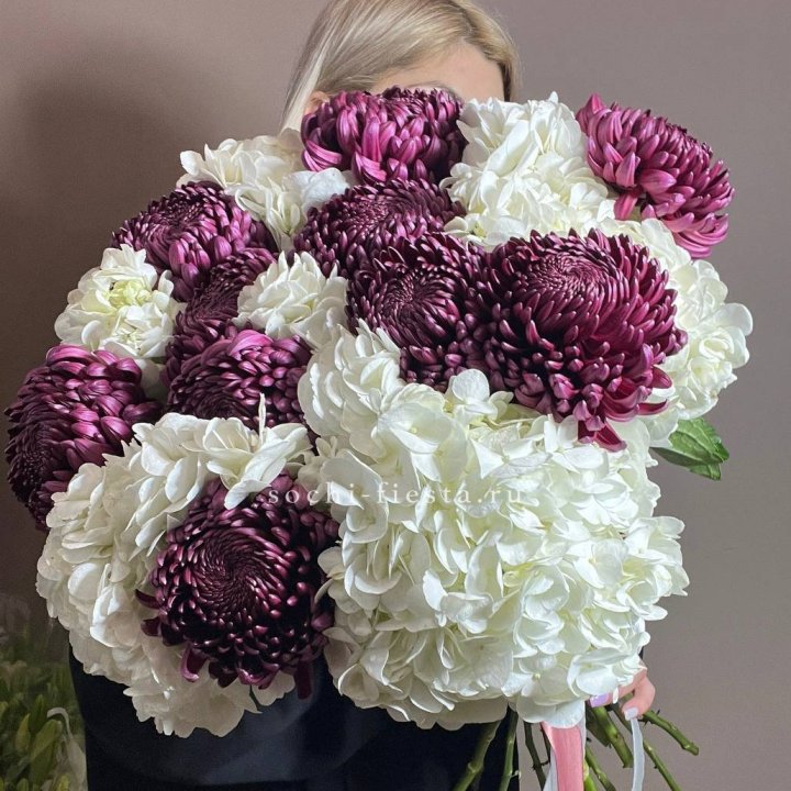 Охапка Бигуди и гортензий в Северодвинске