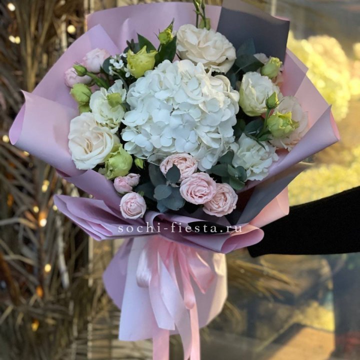 Букет с гортензией №3 в Северодвинске