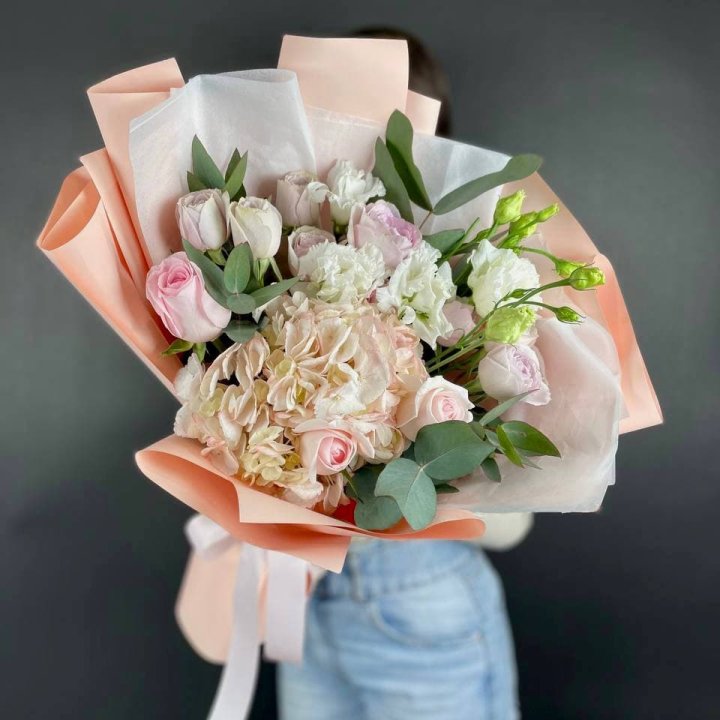 Букет с гортензией "Клодс" в Северодвинске