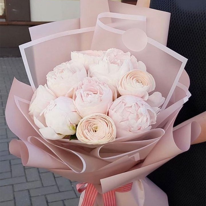 Пионы и ранункулюсы в Северодвинске