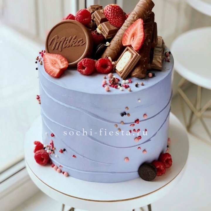 Торт "Milka's world" в Северодвинске