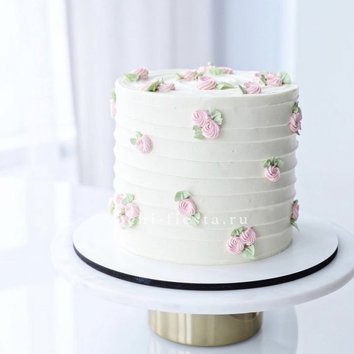 Торт "Розы в снегу" в Северодвинске