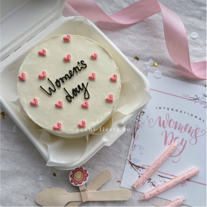 Бенто-торт "Дорогим женщинам"  в Северодвинске