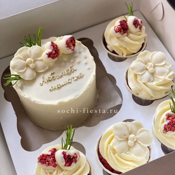 Капкейки и бенто-торт "Мамочке" в Северодвинске