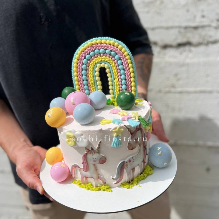 Торт "Радуга с единорогом" в Северодвинске