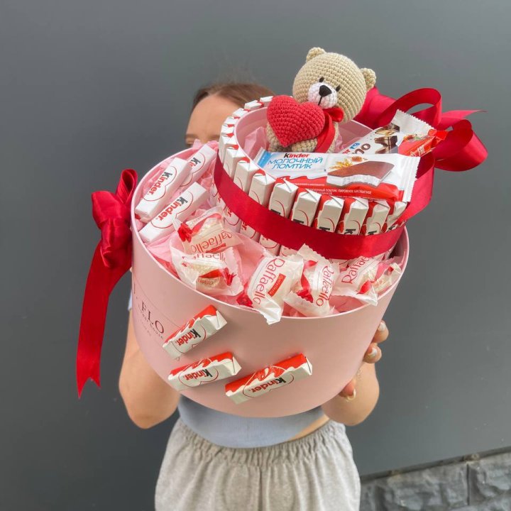 Бокс киндерами и раффаэлло 2 в Северодвинске