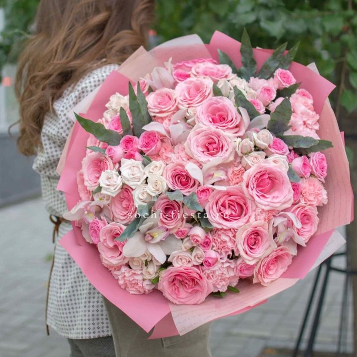 Дизайнерский букет "Барби" в Северодвинске