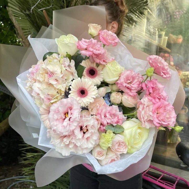 Дизайнерский букет "Лаундж пак" в Северодвинске