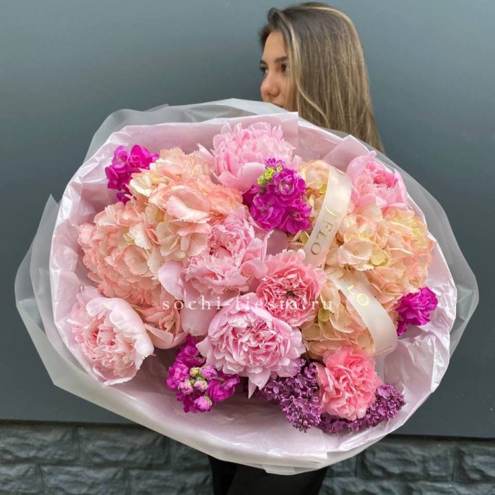  Букет "Фловер пионс" в Северодвинске