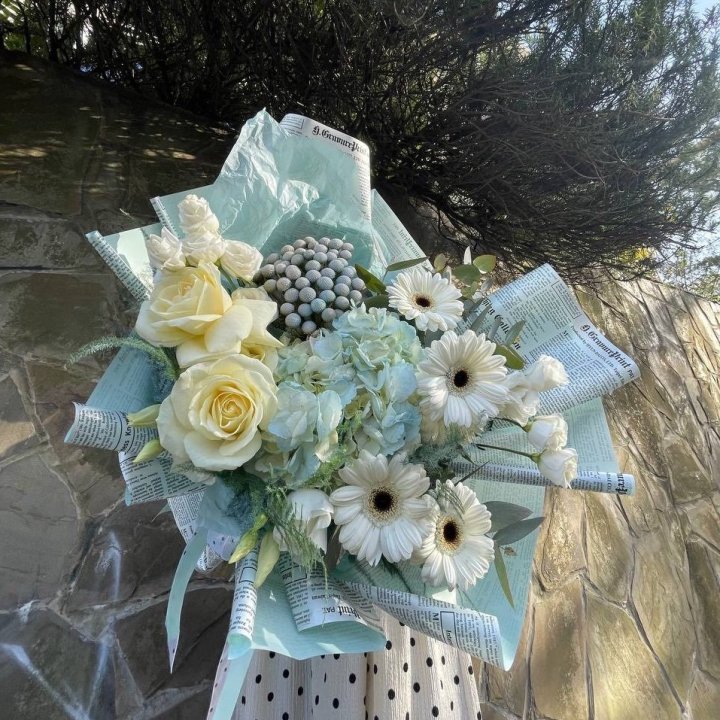 Дизайнерский букет "Линдж-блю" в Северодвинске