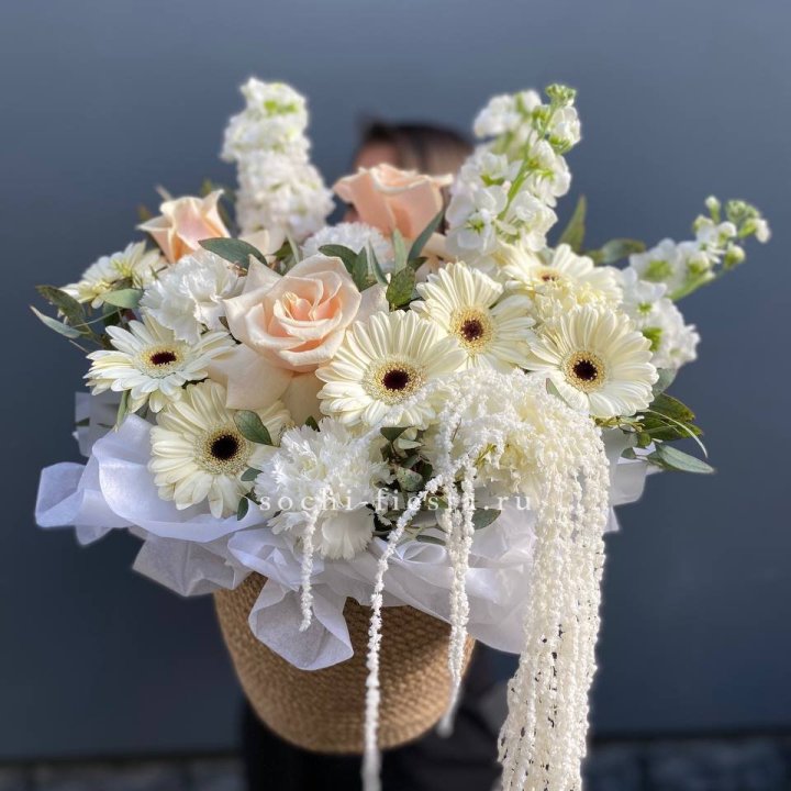 Цветы в джутовом кашпо "Валери" в Северодвинске