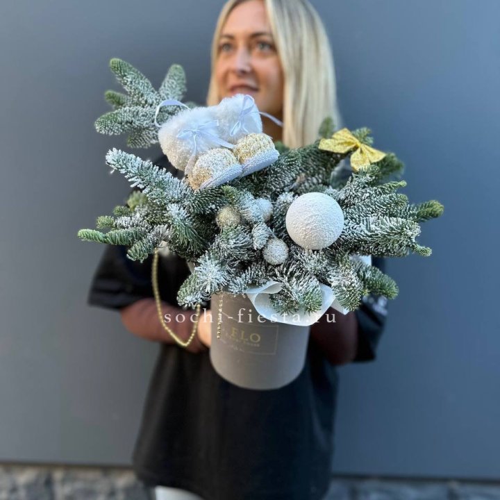 Новогодний бокс "Ботс голд" в Северодвинске