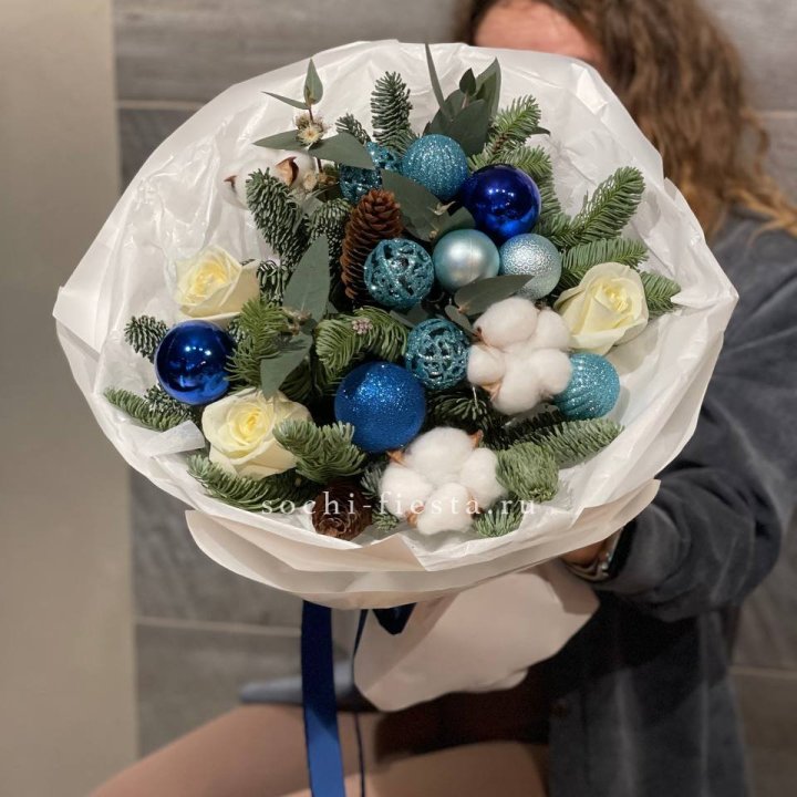 Новогодний букет "Синий иней" в Северодвинске