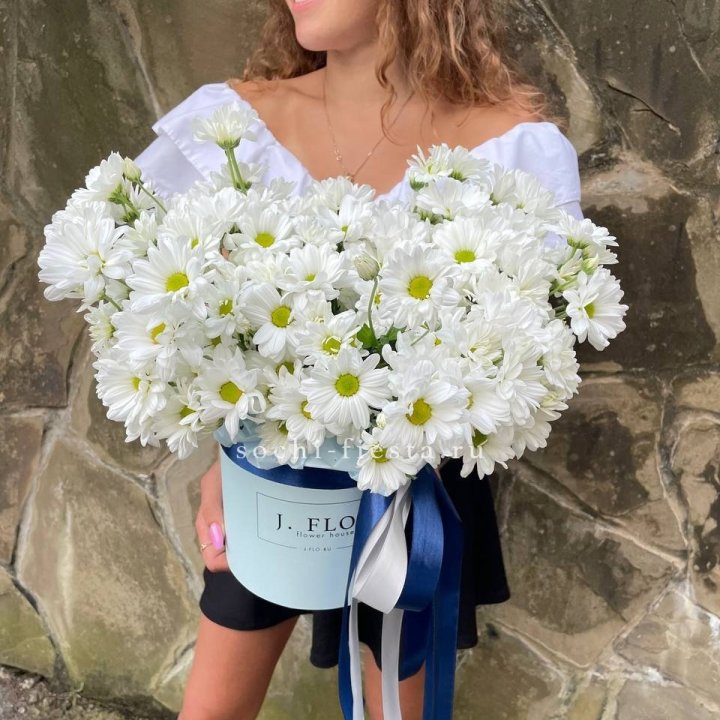 Коробка с хризантемами №2 в Северодвинске