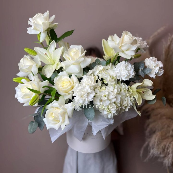 Цветочный бокс "Вайт дримс" в Северодвинске