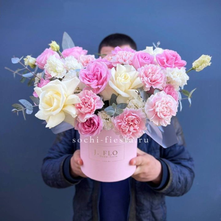 Цветочный бокс "Памела" в Северодвинске