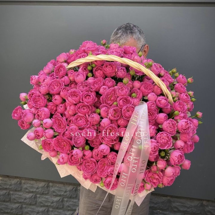 Корзина роз Мисти Баблс 151 в Северодвинске