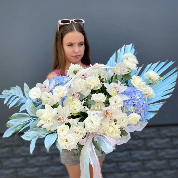 Цветочная корзина "Блю винч" в Северодвинске