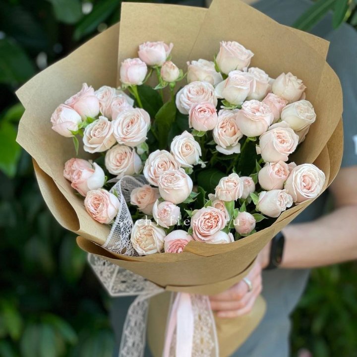 Кустовые розы букет №1 в Северодвинске