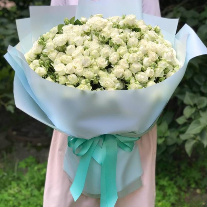 51 белая кустовая роза в Северодвинске