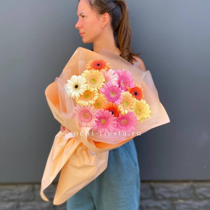 Букет разноцветных гербер в Северодвинске