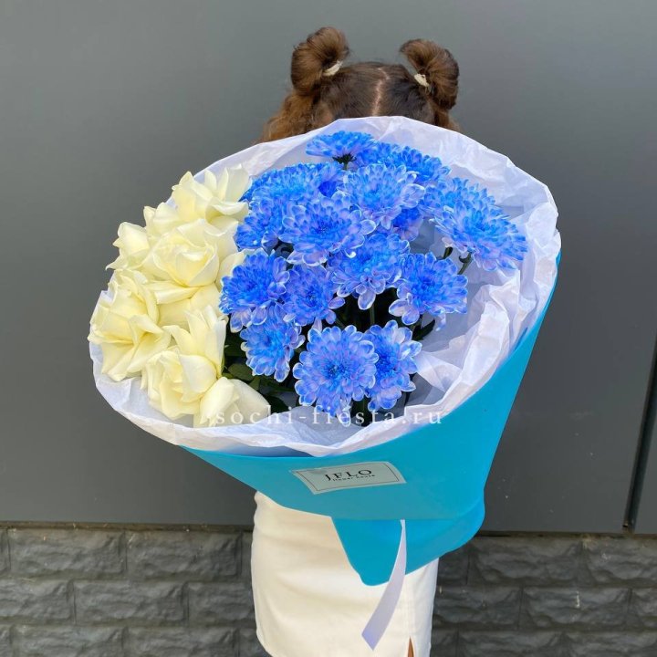 Дуо букет розы и хризантема в Северодвинске