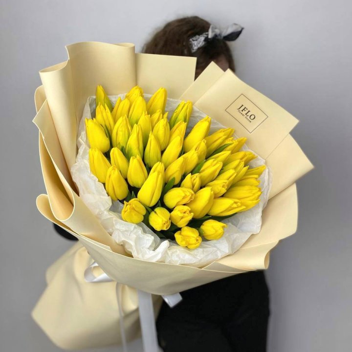 51 жёлтый тюльпан в Северодвинске