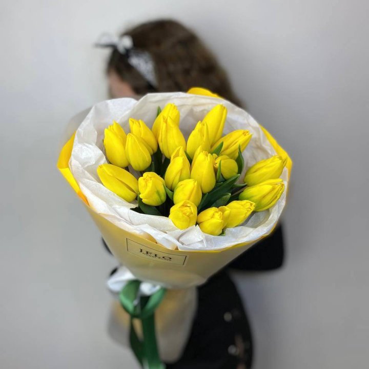  19 жёлтых тюльпанов в Северодвинске