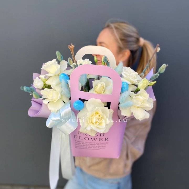 Цветочная сумочка "Пасхальная композиция" в Северодвинске