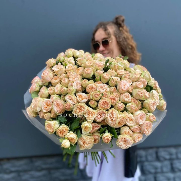 51 пионовидная роза в Северодвинске