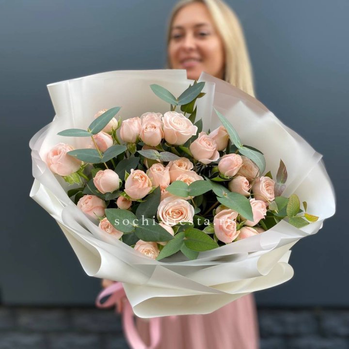 Букет кустовых роз "Фреш" в Северодвинске