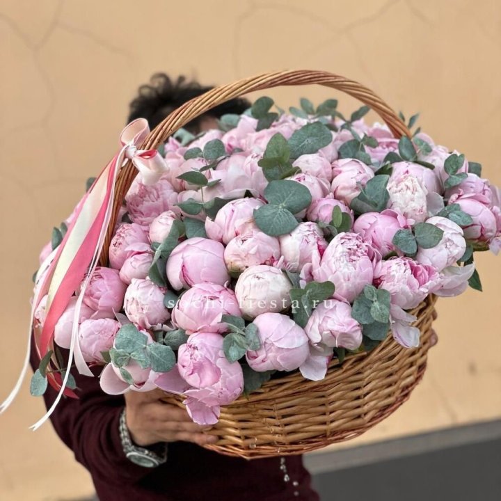 Корзина пионов "75" в Северодвинске