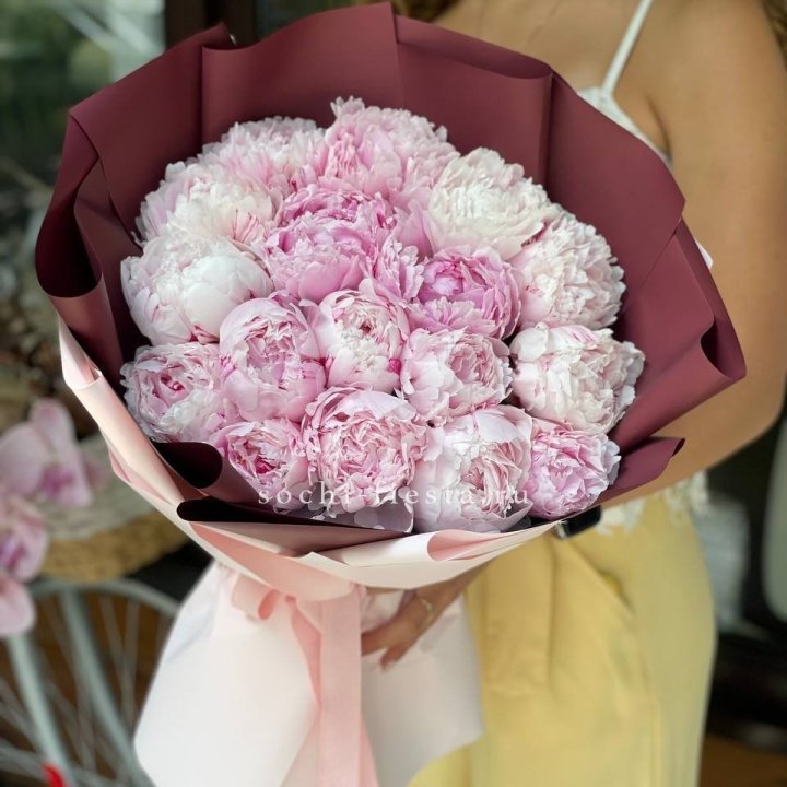 Букет 17 зефирных пионов в Северодвинске