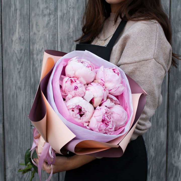 7 зефирных пионов в оформлении в Северодвинске