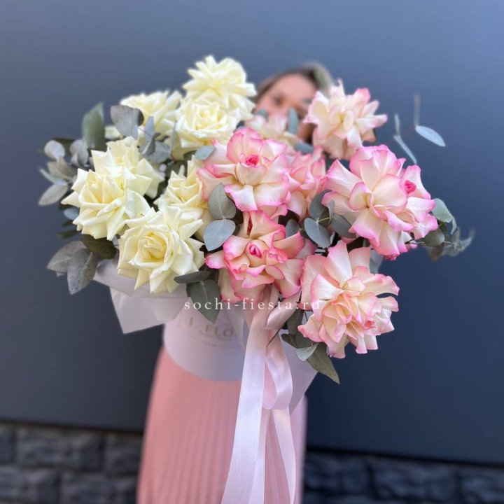 15 Французских роз в боксе в Северодвинске