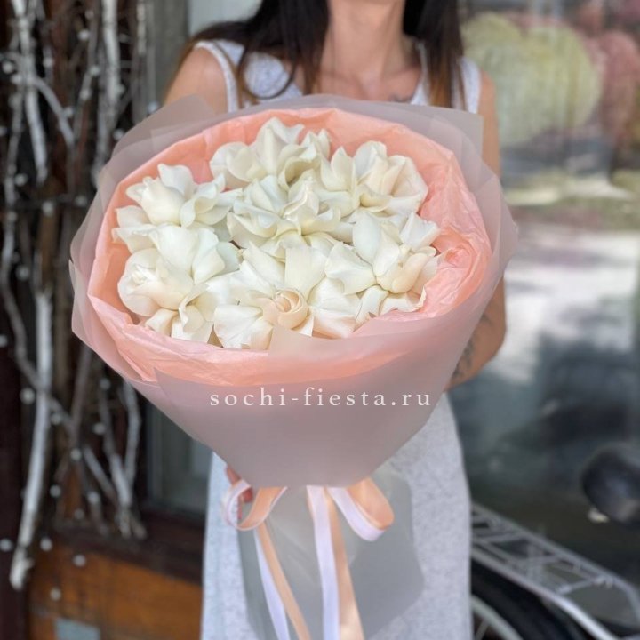 7 Белых французских роз в Северодвинске