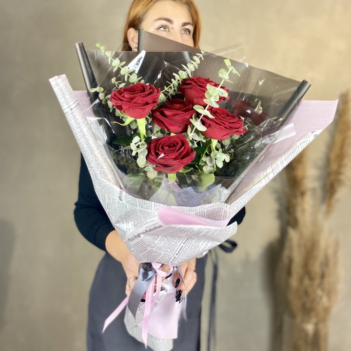 5 красных роз в Северодвинске