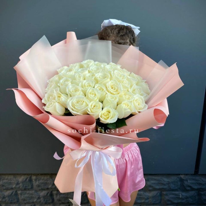 35 белых роз в Северодвинске