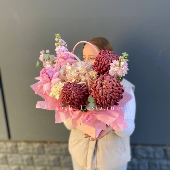 Сумочка нежная с бигуди в Северодвинске