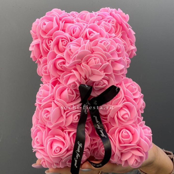 Игрушка медведь из розовых роз в Северодвинске